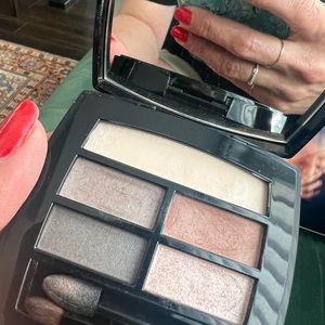 CHANEL LES BEIGES Healthy Glow Natural Eyeshadow Palette